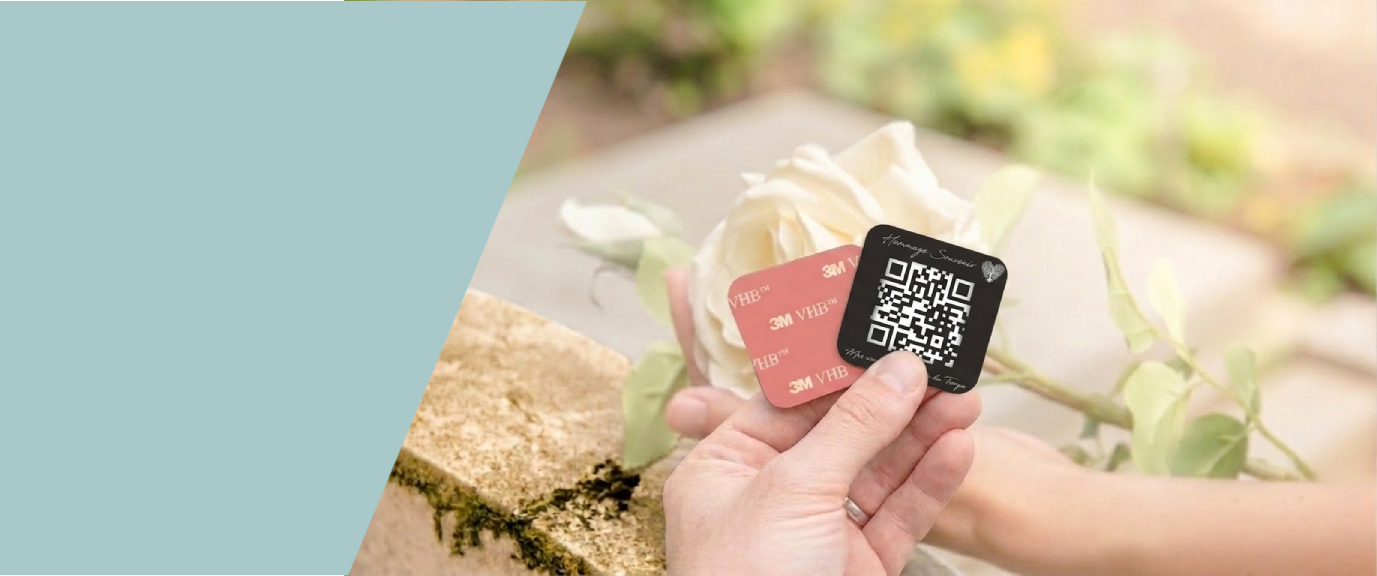 Une plaqueHommage Souvenir